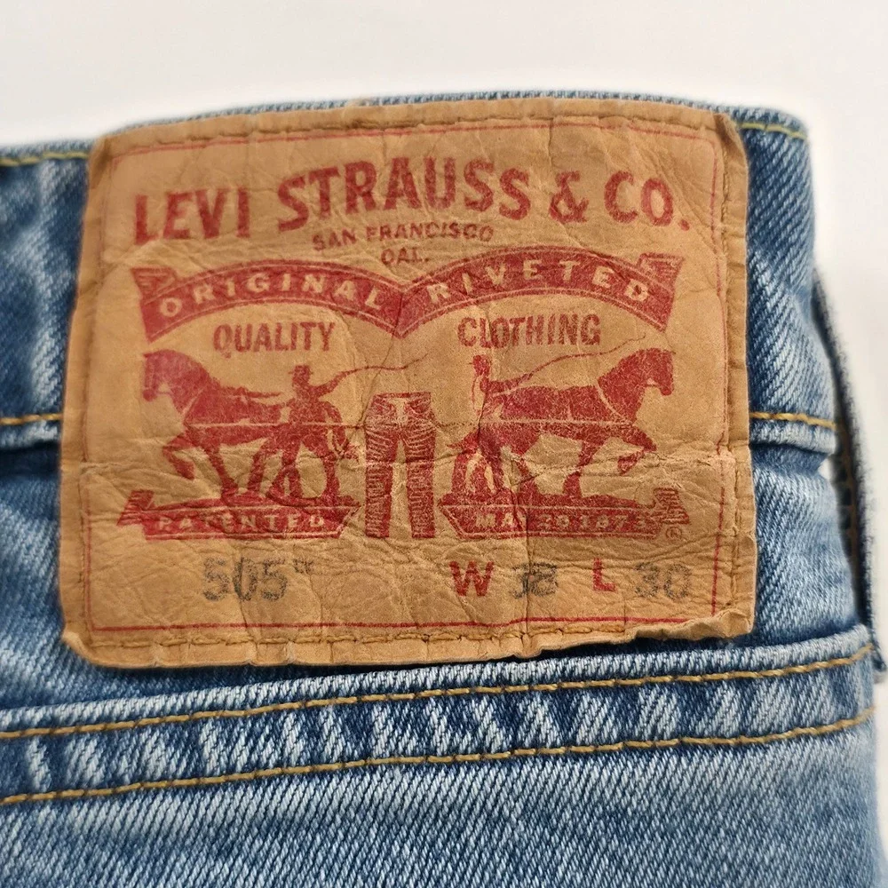 Levi's 505 Regular Fit Mens 40x30 Light Blue Denim Straight Leg Classic Jeans